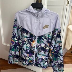 Nike White Jacket with Vibrant Floral Design for TWEEN TEEN